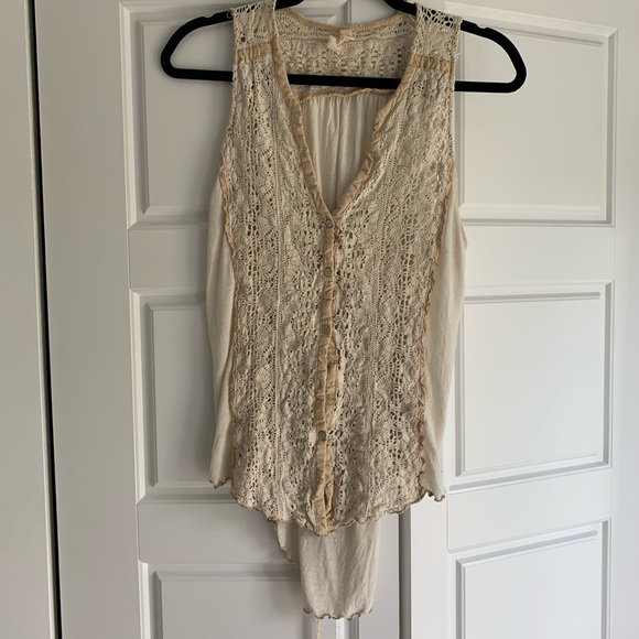 Anthropologie Tops - Anthropologie romantic lace insert top